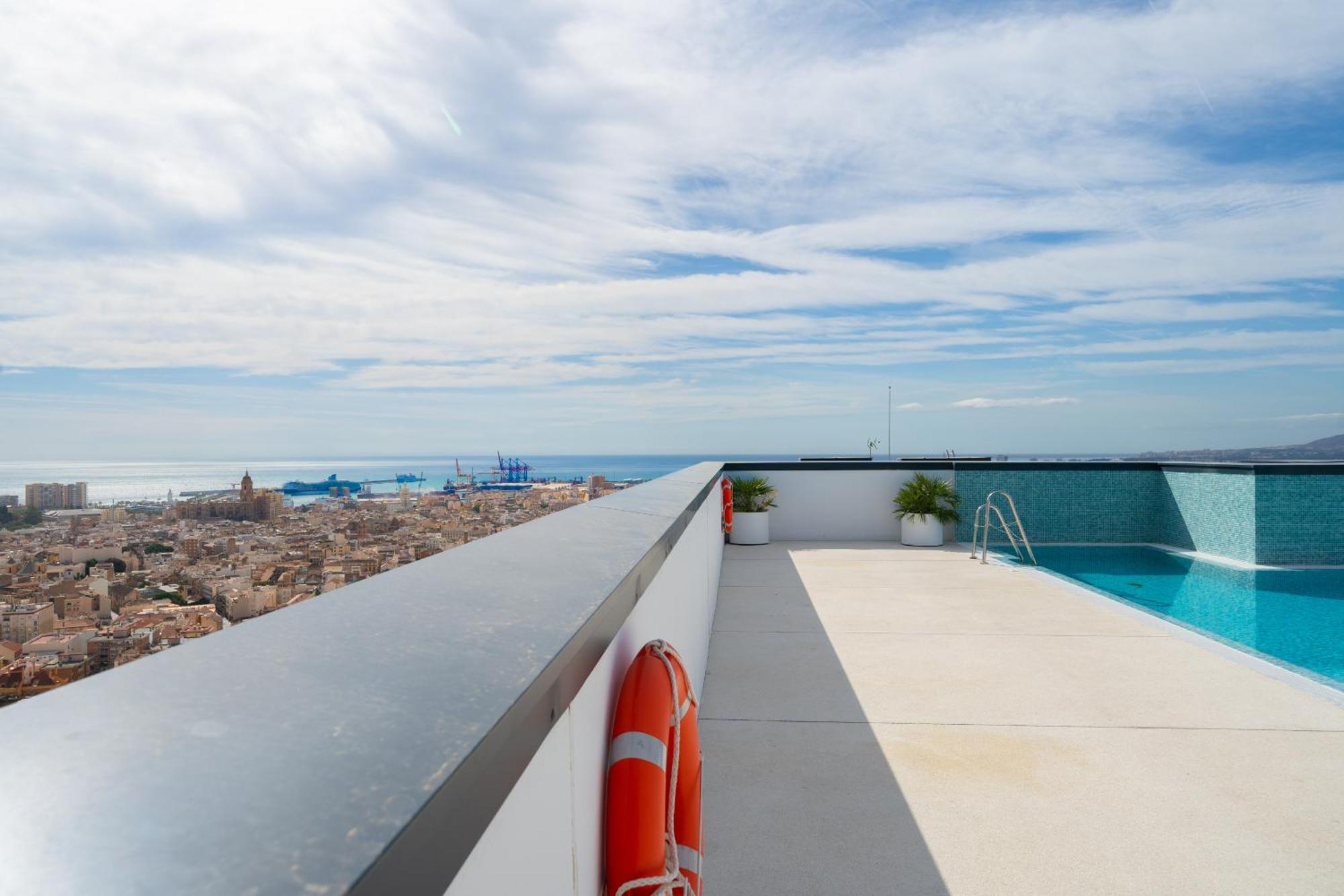 Xpce Urban 4 Malaga Skyline - Free Parking Apartment Bagian luar foto