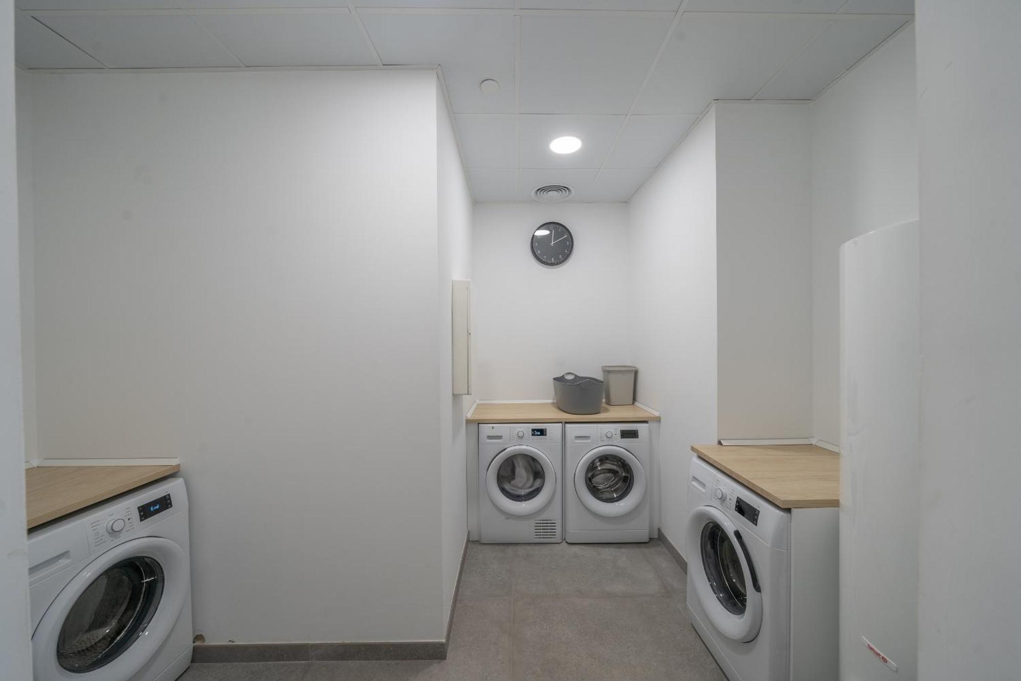 Xpce Urban 4 Malaga Skyline - Free Parking Apartment Bagian luar foto