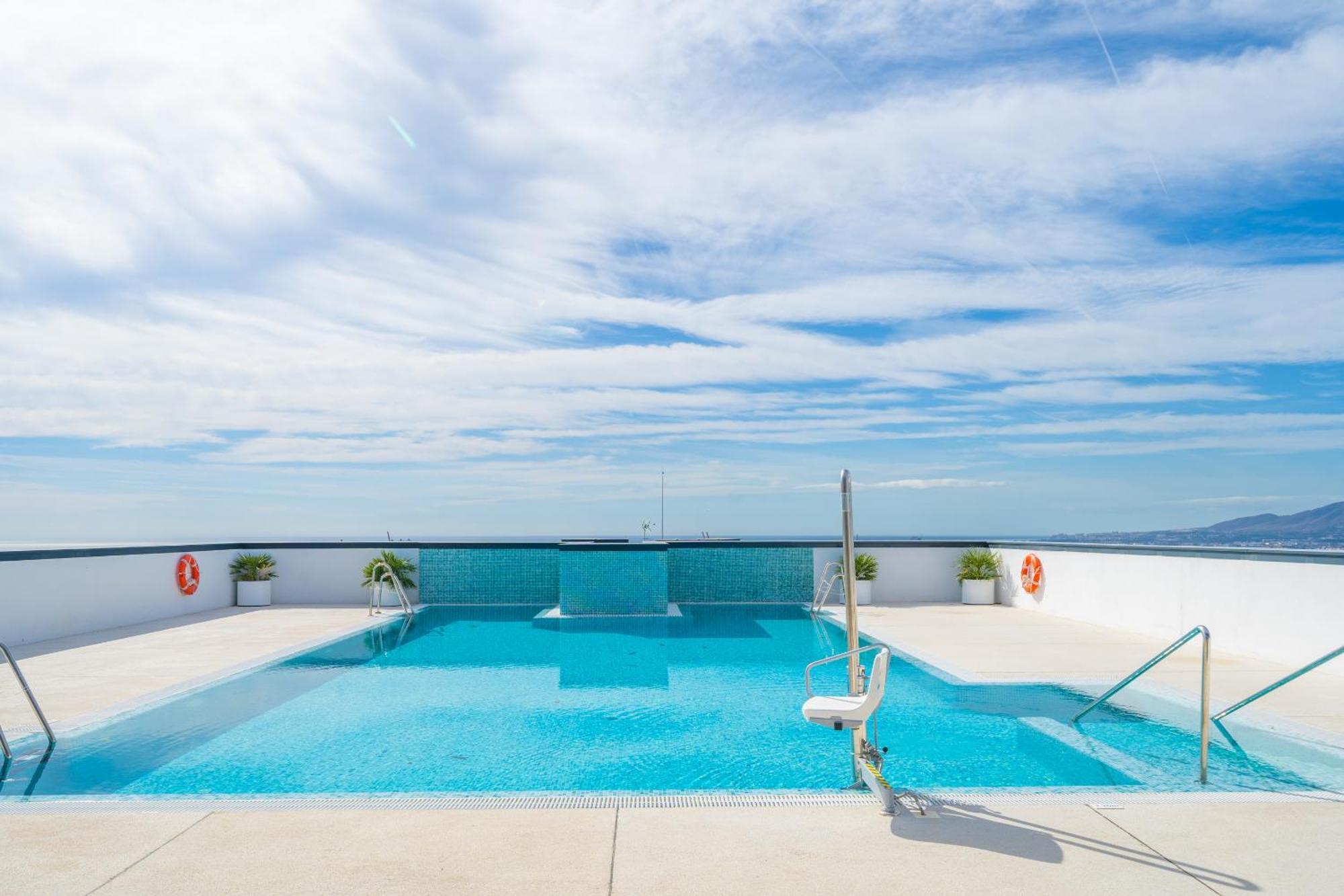 Xpce Urban 4 Malaga Skyline - Free Parking Apartment Bagian luar foto